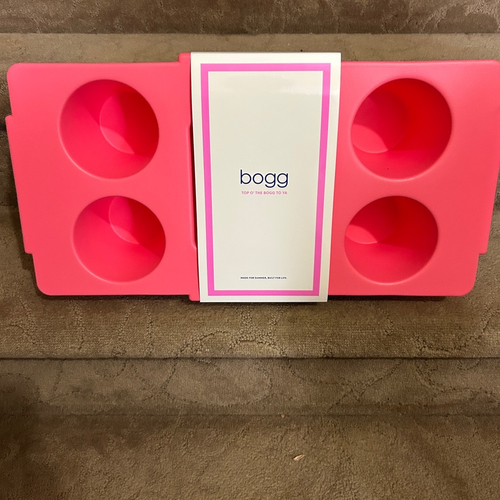 - NWT CAPRI BOGG BAG TOPPER
